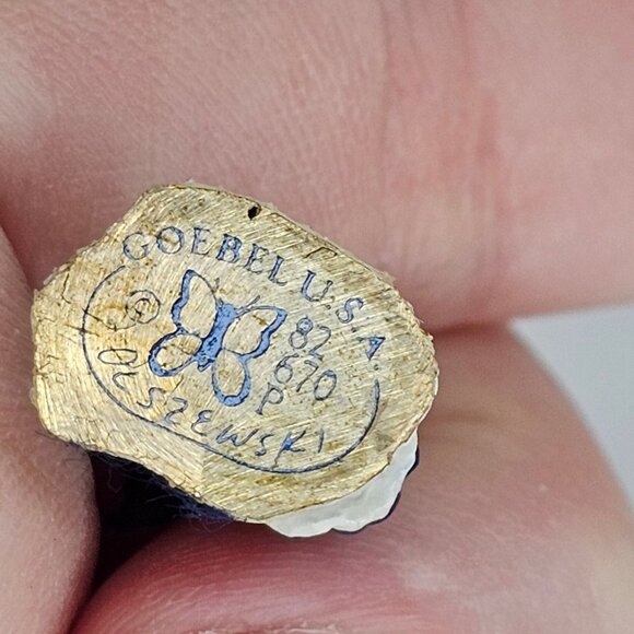 Vintage Olszewski Goebel Miniature Figurine Alice In The Garden 670-P - Picture 5 of 8